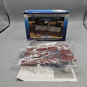 Bachmann Plasticville USA N-scale  1930s School House New Open Box Snap-Ft Kit